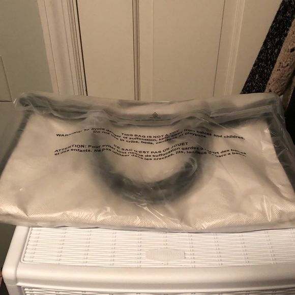 ▪️Victoria’s Secret Ribbon Logo City Tote - Picture 6 of 6